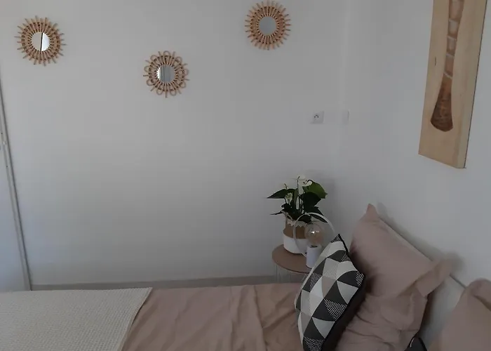 فندق مبيت وإفطار La Casita Serignanaise - T2 - Clim - Jardin Sérignan