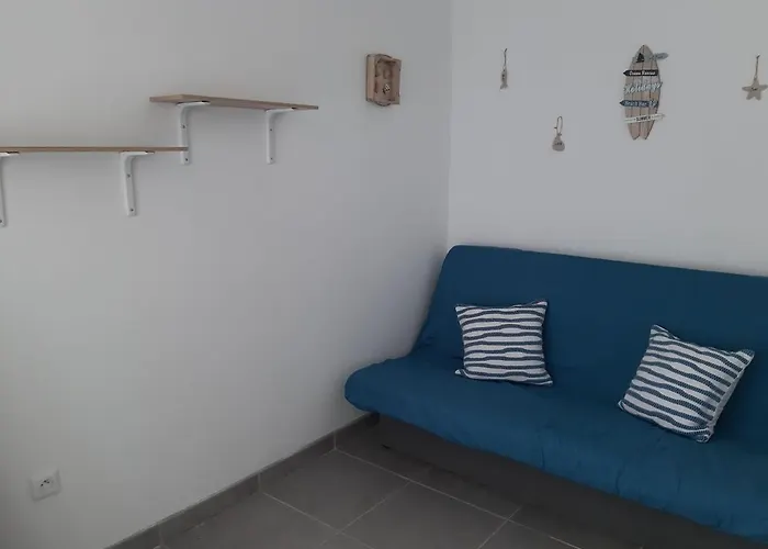 La Casita Serignanaise - T2 - Clim - Jardin فندق مبيت وإفطار 3*